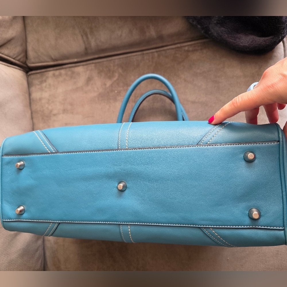 Coach Teal Hamptons Tote F11200 - Picture 3 of 6